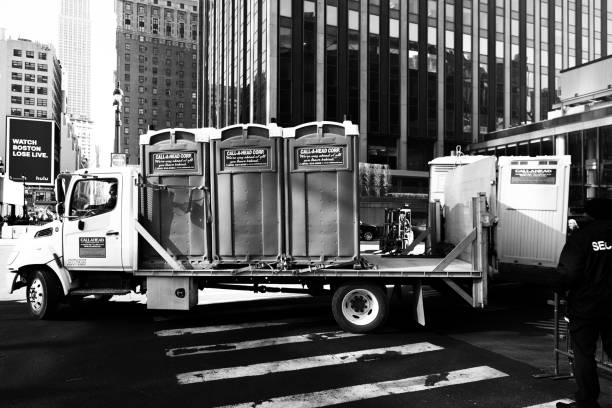 Best Portable bathroom rental  in Los Osos, CA